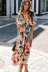 Luftiges Chiffon-Maxikleid mit V-Ausschnitt und hohem Schlitz für den Strandurlaub - Blumen